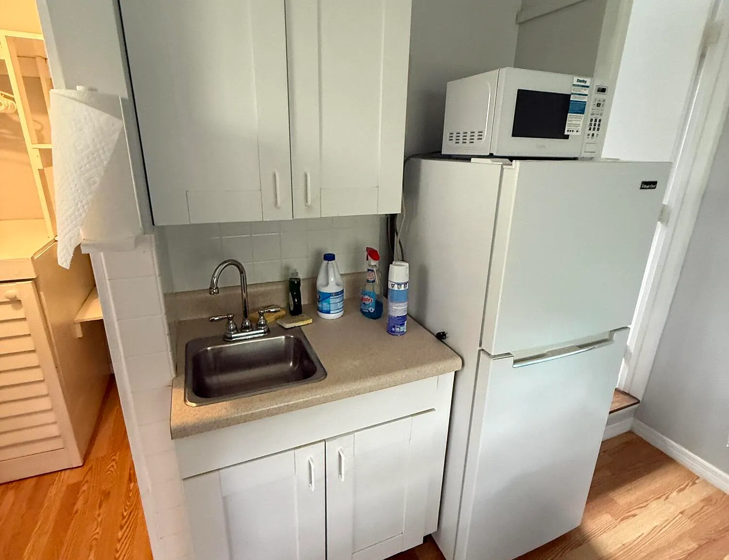 Studio, 1.0 bath, 175 sqft, $1,200 — Photo 2