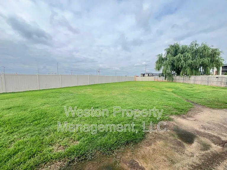 19136 Cottonwood Ct — Photo 14