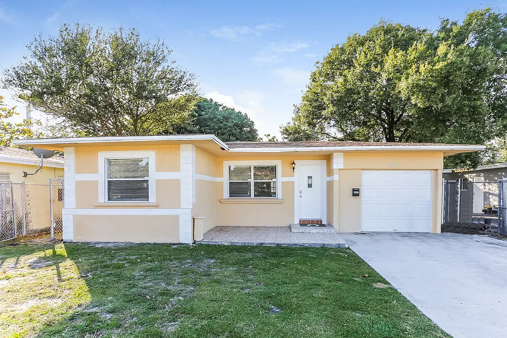 2 bed, 1.0 bath, 1007 sqft, $2,325 — Photo 3