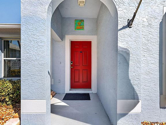 3rd image of 1802 SE Camden Street