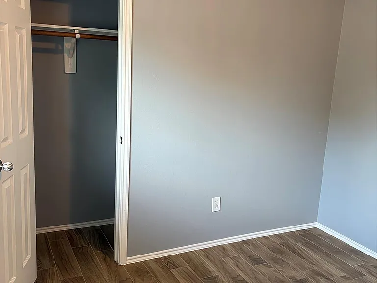 7214 Crescent Mills Dr — Photo 10