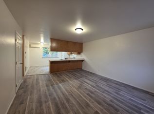 421 S 58th St, Springfield, OR 97478