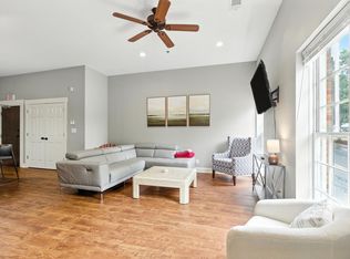 492 N Thomas St #NT492, Athens, GA 30601