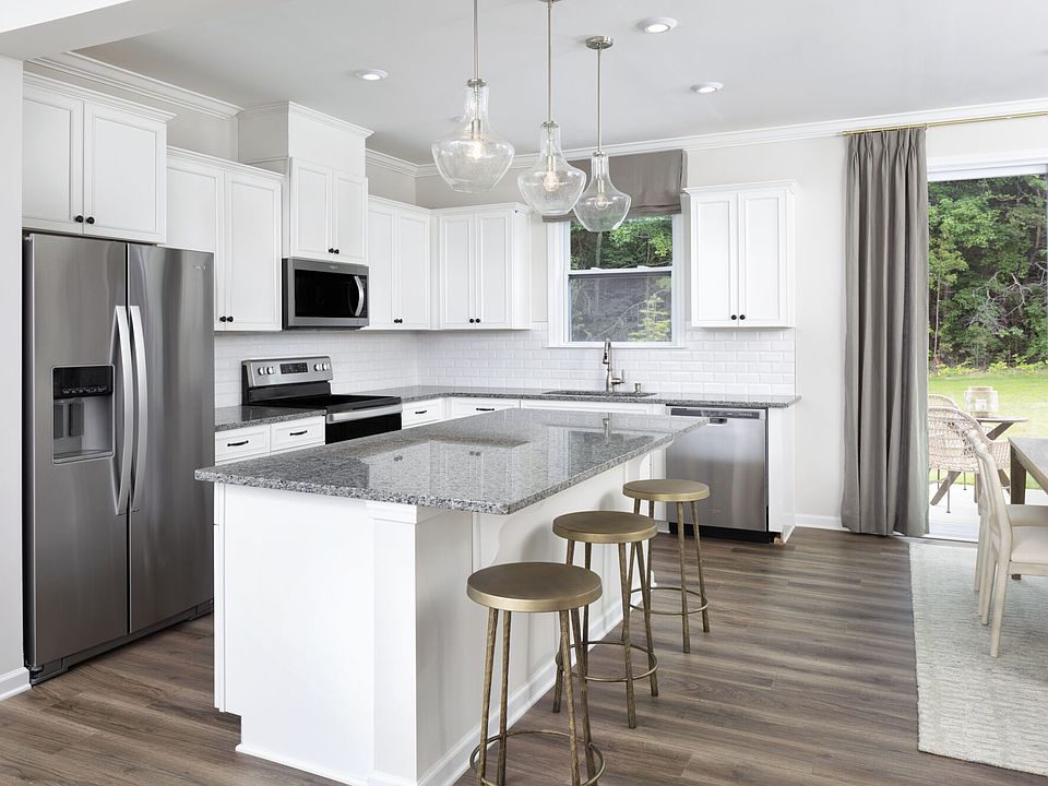 Photo representation of the Brooke model at Porter s Row. Colors, finishes and options will vary.