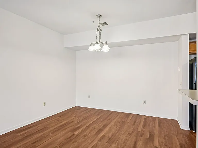 Spring Creek Apartments — Photo 127
