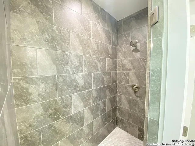 2126 Village Pkwy — Photo 16
