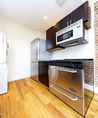 Rented by Voro New York | media 6