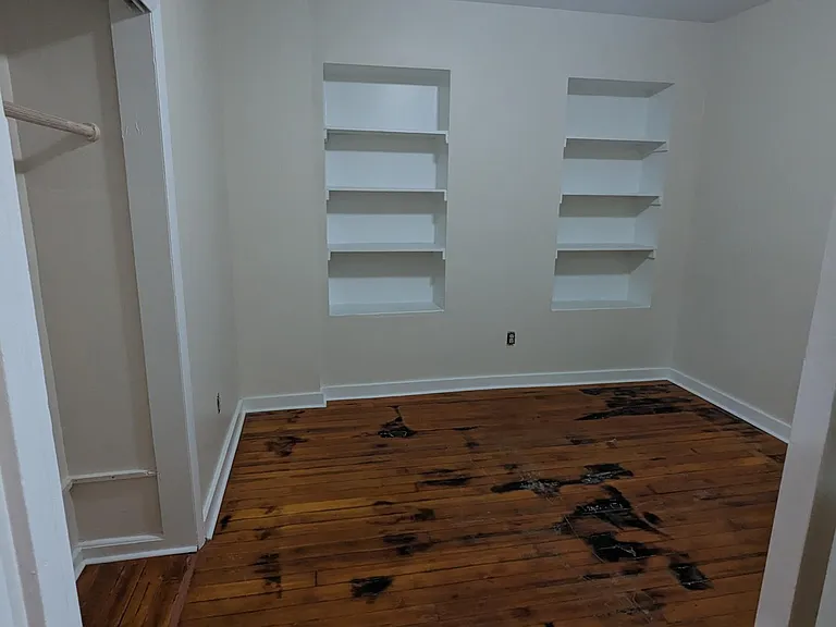 32 Bridge St #2 — Photo 2