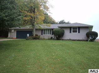 10700 Cady Rd, Jackson, MI 49201