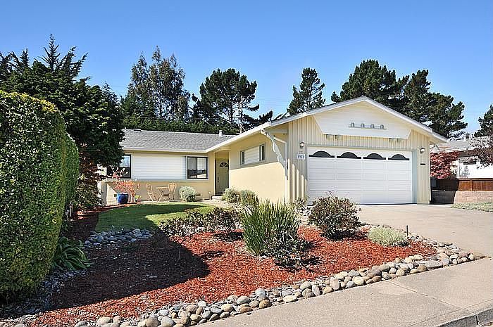 1st image of 1920 Claremont Dr