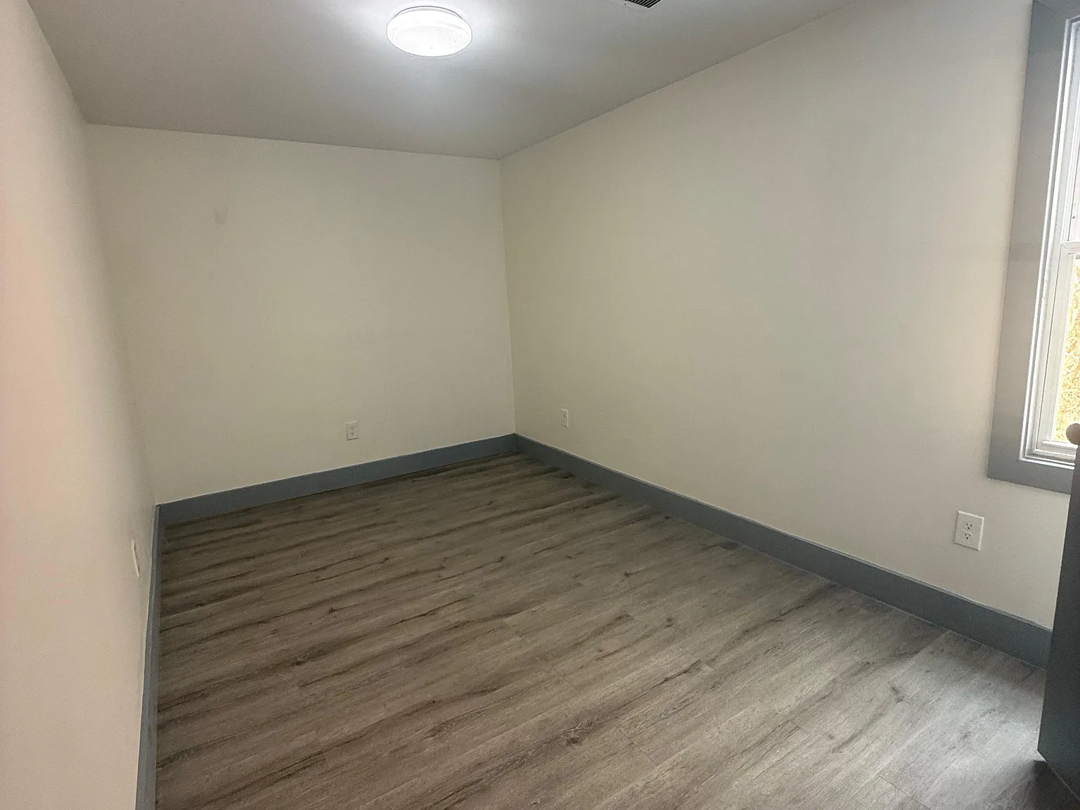 4 bed, $2,500 — Photo 3