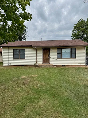 1706 N Beverly Dr Photo 1