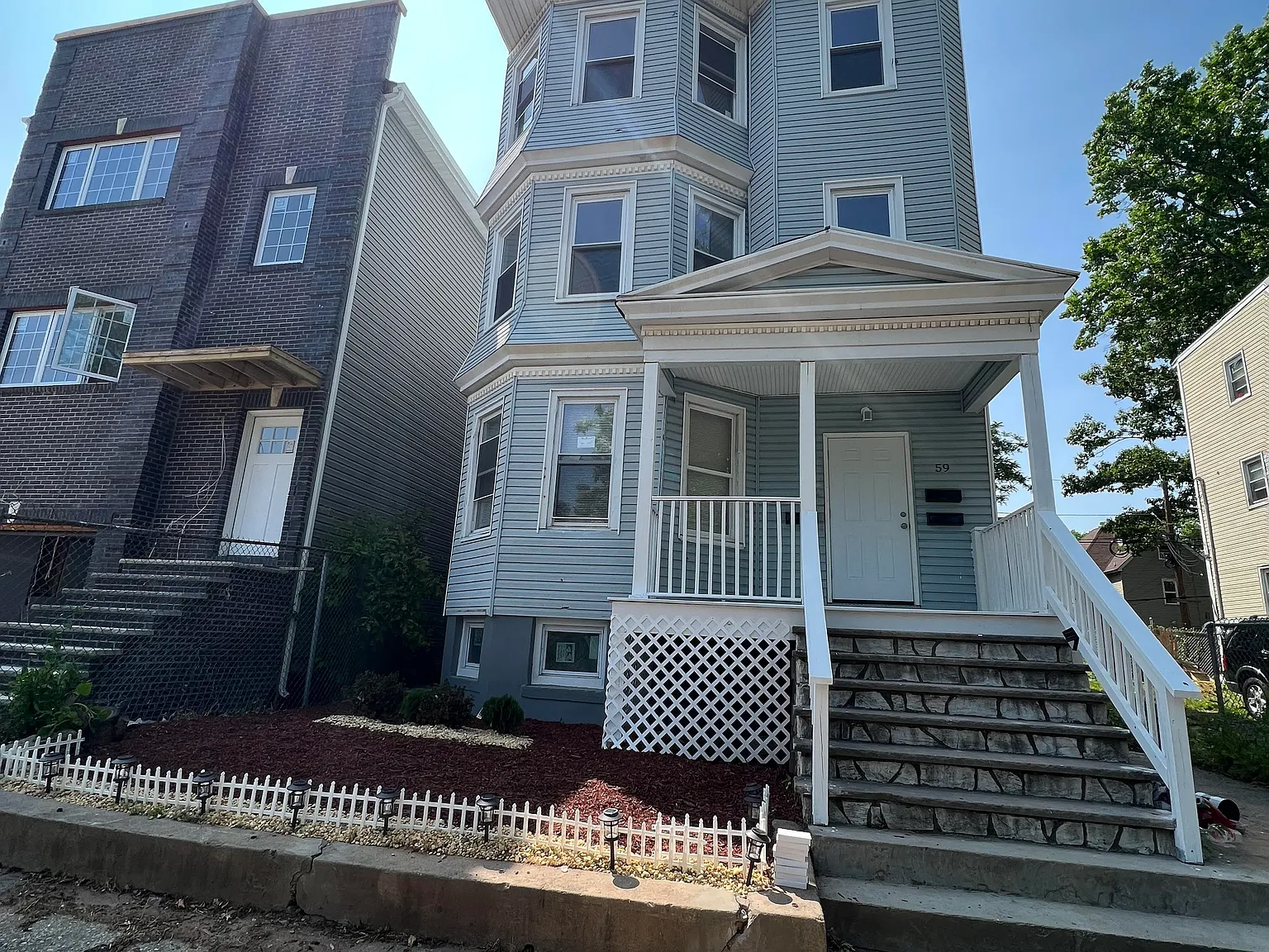 59 N 15th St — Photo 2