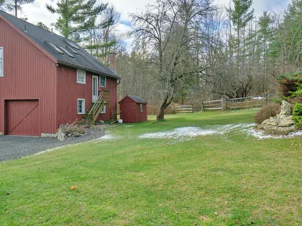 42 Golden Hill Rd #A