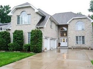 1583 Vermont St, Rolling Meadows, IL 60008