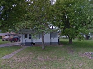 909 Ohio Ave, South Roxana, IL 62087