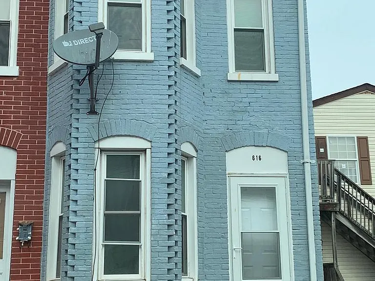616 George St — Photo 1