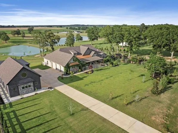 481 Grace Dr, Newton, AL 36352