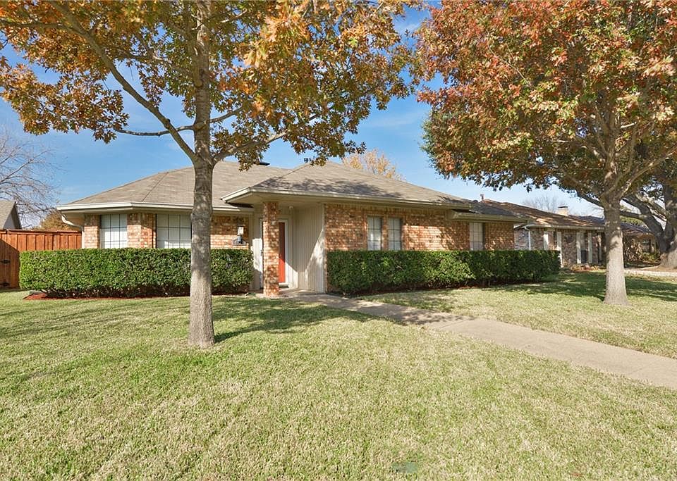 1st image of 4017 Karen Cir