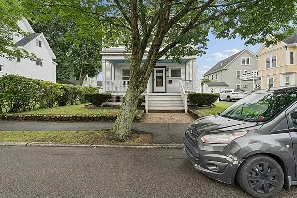 24 Richardson Ave #1 — Photo 31