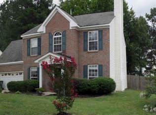 9400 Erinsbrook Dr, Raleigh, NC 27617