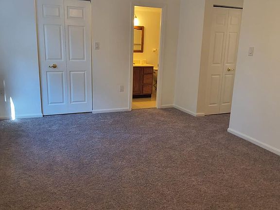 2nd image of 442 Girard St APT 303