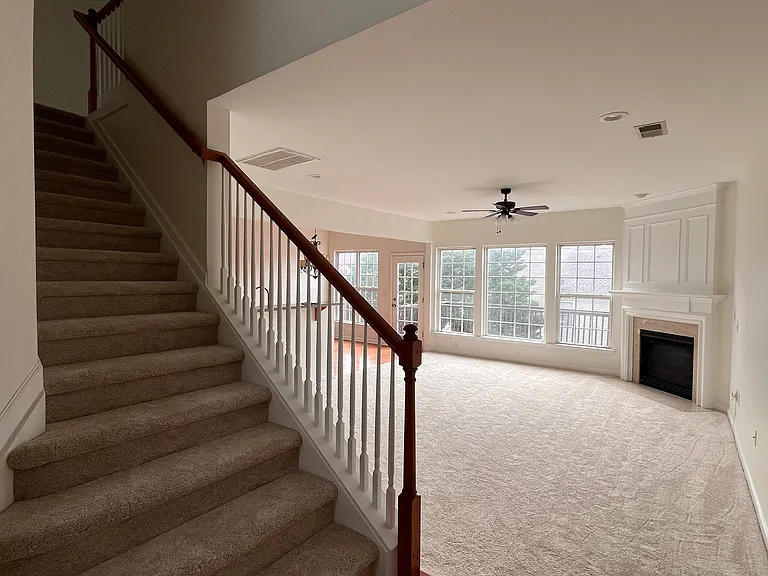 314 Shady Creek Ln — Photo 16