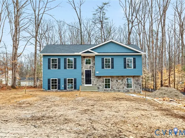 142 Patrick Henry Dr, Ruther Glen, VA 22546