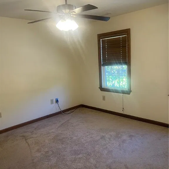 2843 Sand Hills Dr — Photo 17