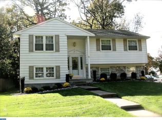 16 Silver Birch Rd, Turnersville, NJ 08012