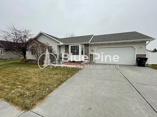 3863 Ridgeview Cir Photo 1
