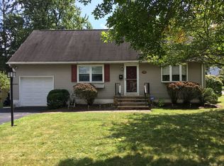 15 Anthony Dr, Madison, NJ 07940