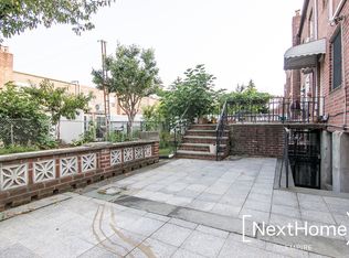 20-11 48th St #1L, Astoria, NY 11105