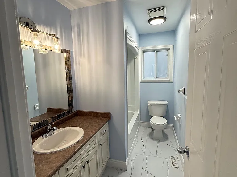 619 Fieldgate Cir — Photo 12