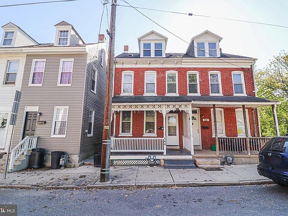 2nd image of 546 Smith St