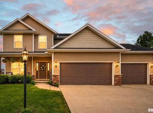 3104 W Rosebury Ln, Dunlap, IL 61525