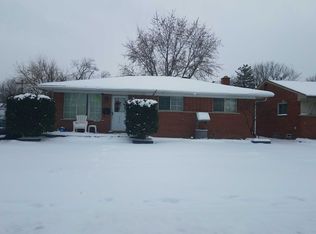 27515 Edward St, Roseville, MI