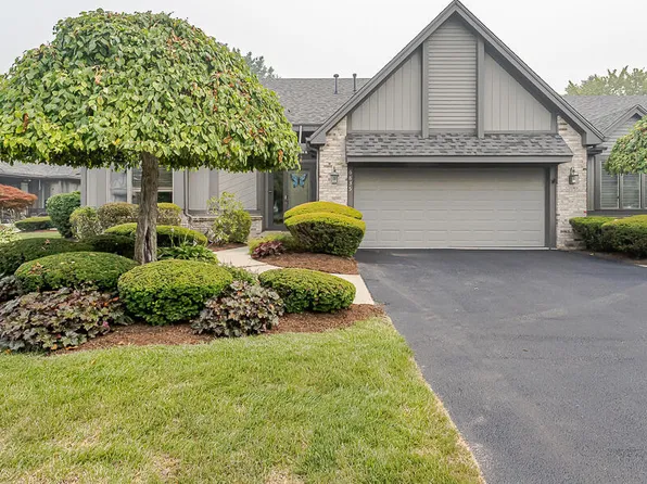 6835 Carrie Pine Ln, Toledo, OH 43617