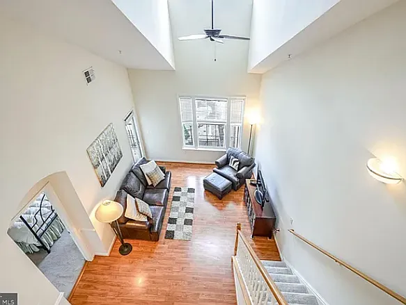 10 Granite Pl — Photo 4
