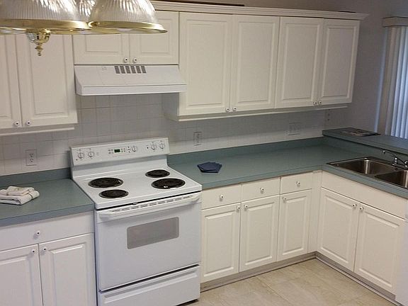5th image of 561 Desert Oak Dr