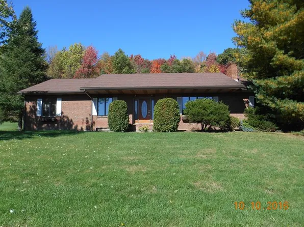 99 Capitol Dr, Lawrenceville, PA 16929