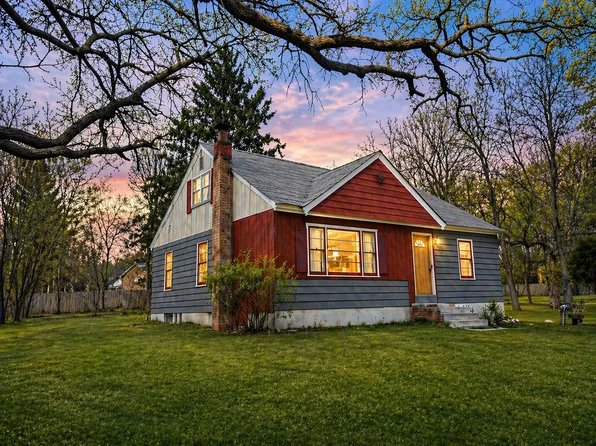 26750 Smithtown Rd, Shorewood, MN 55331