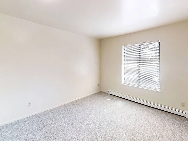 Wood Creek Apartments — Photo 82