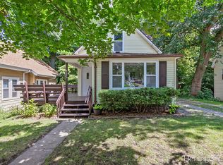 406 Prairie Ave, Kalamazoo, MI 49006