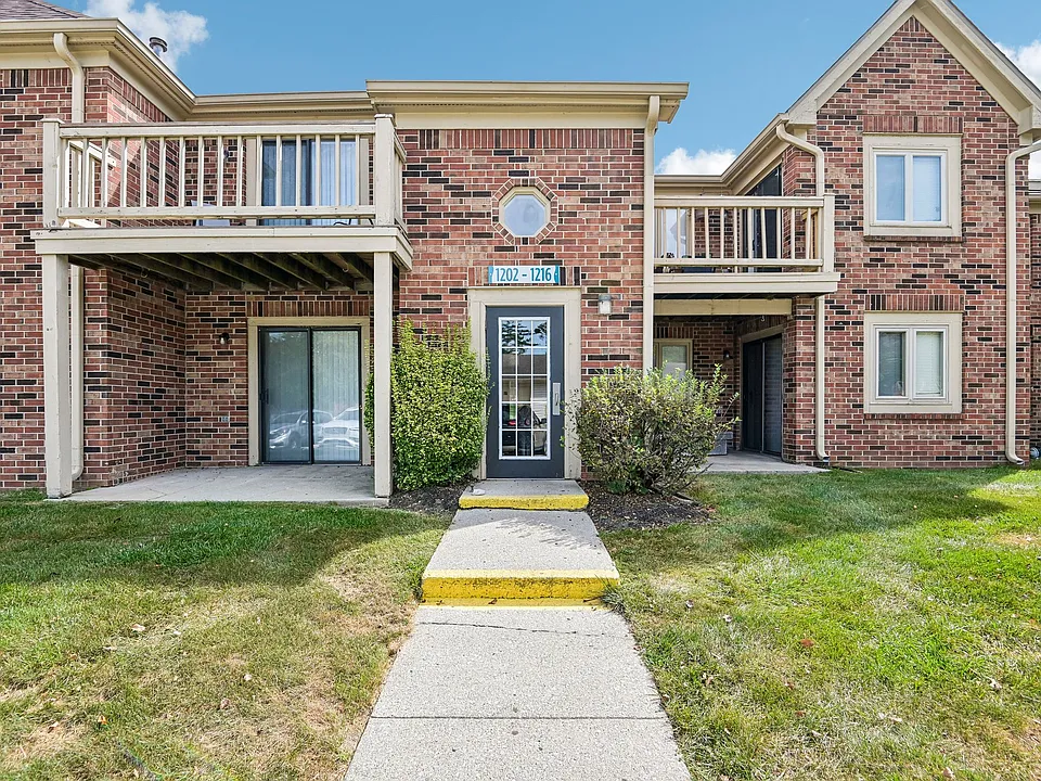 Northlake Village