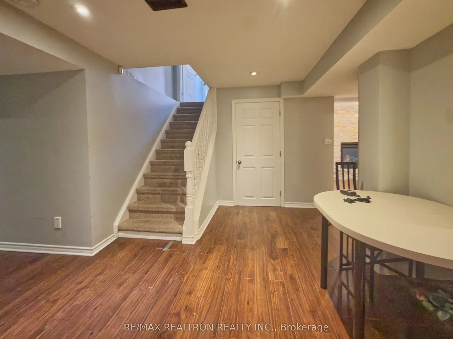 2 bed, $1,600 — Photo 3