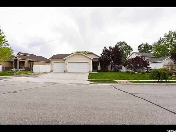 3rd image of 5731 N Fermin Ln