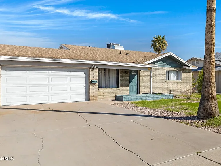 2064 E Minton Dr — Photo 6