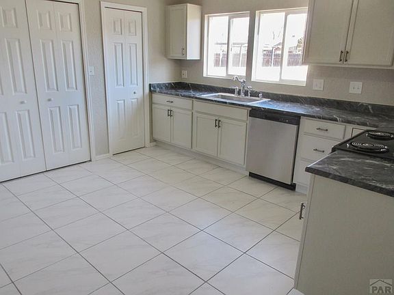 5th image of 1608 Carteret Ave