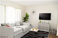 Sierra Madre Apartments — Photo 5